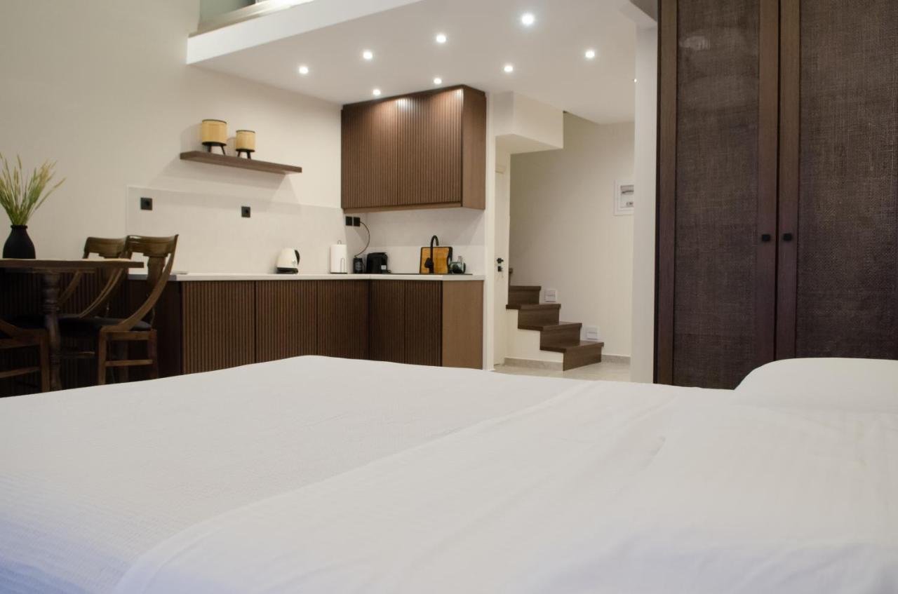 Leone Suites Нафпактос Экстерьер фото