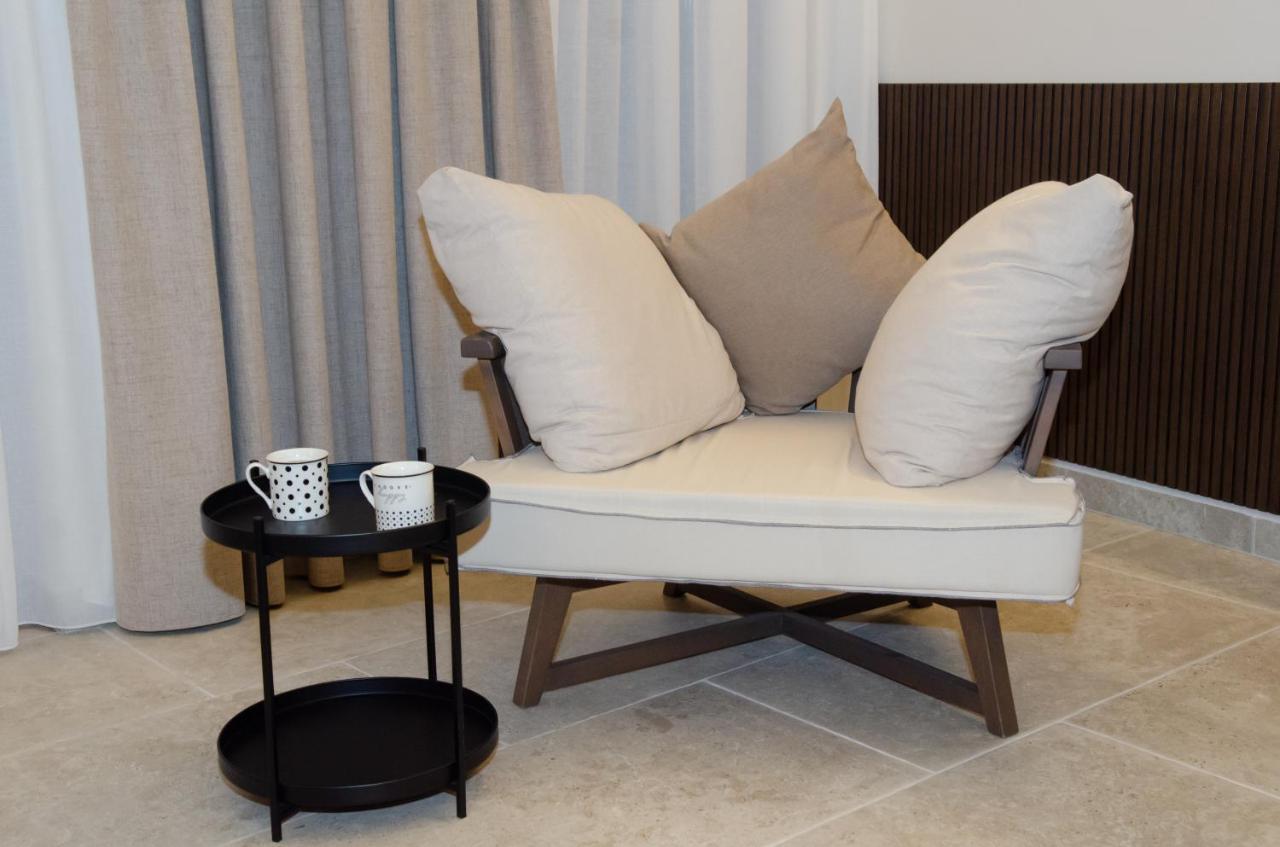 Leone Suites Нафпактос Экстерьер фото