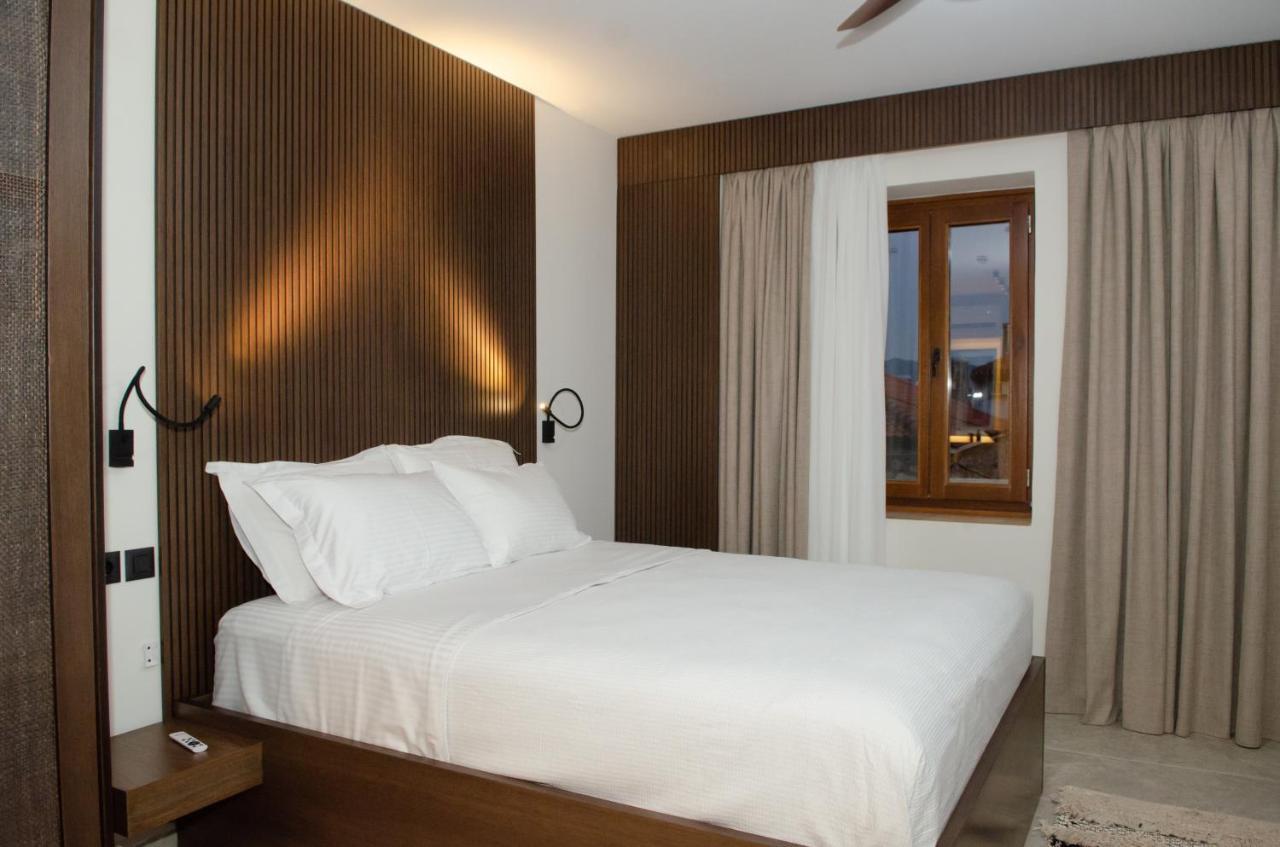 Leone Suites Нафпактос Экстерьер фото