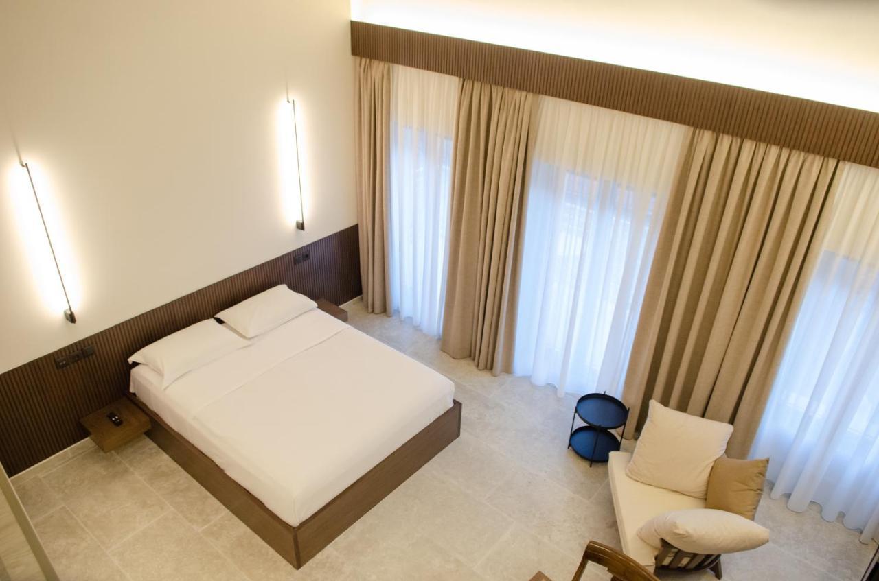Leone Suites Нафпактос Экстерьер фото